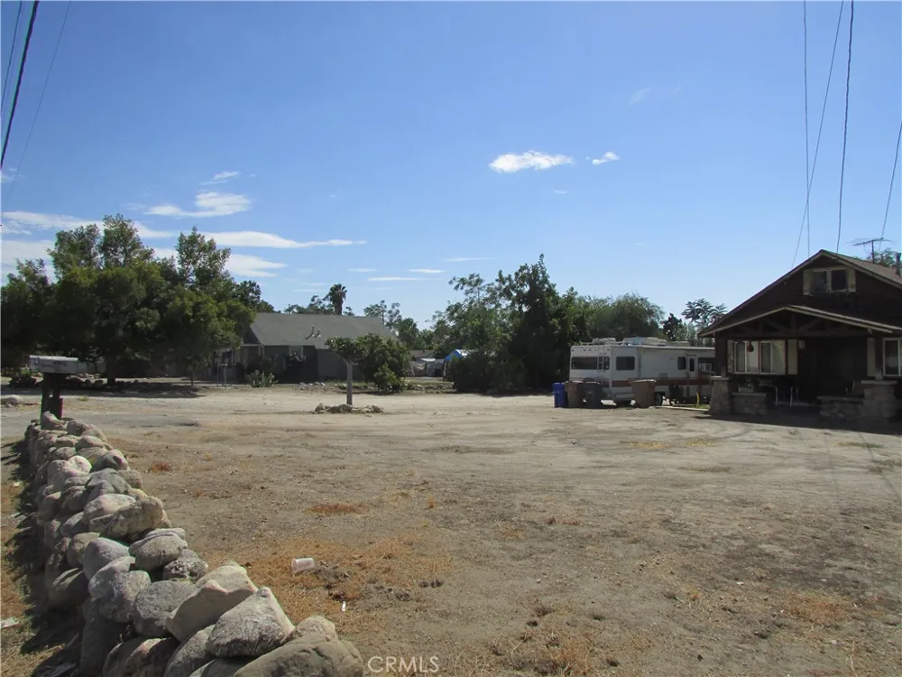 1345 Turquoise Avenue Mentone, CA 92359