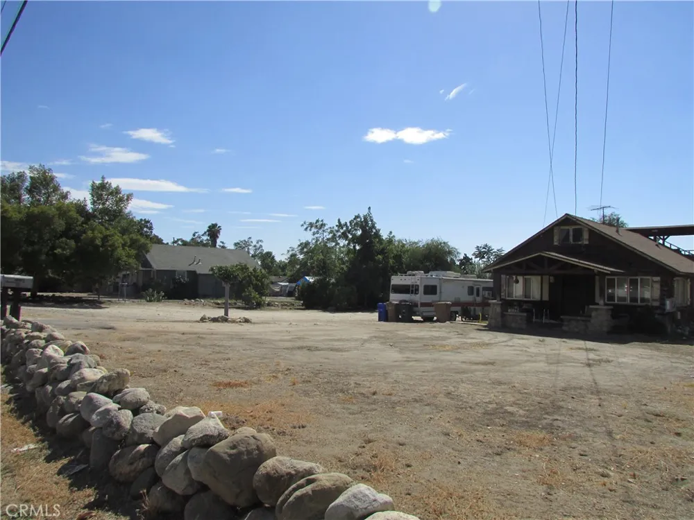 1345 Turquoise Avenue Mentone, CA 92359