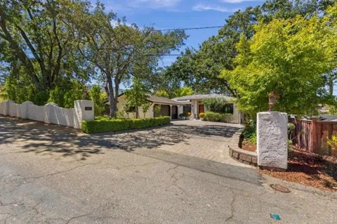 15477 One Oak Lane