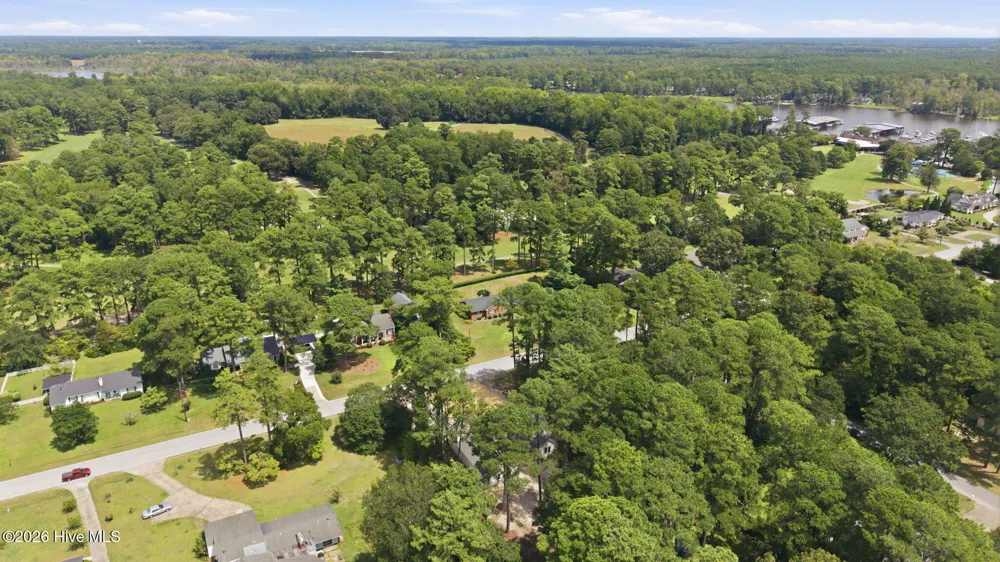 6818 River Road Washington, NC 27889
