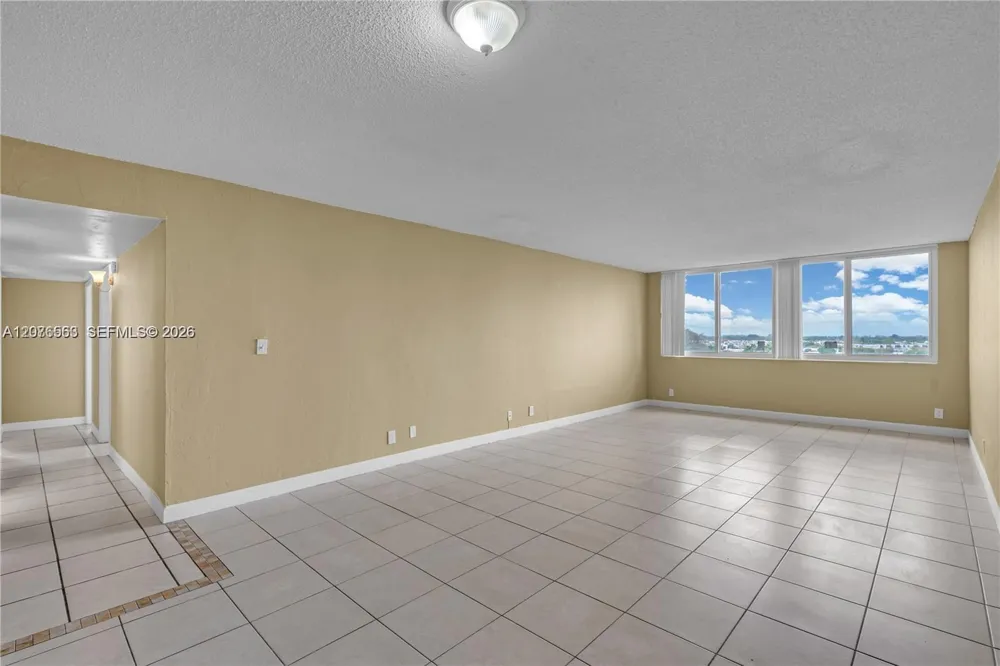 9143 SW 77th Ave #B802 Miami, FL 33156