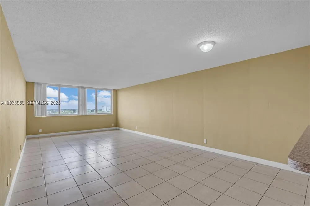 9143 SW 77th Ave #B802 Miami, FL 33156