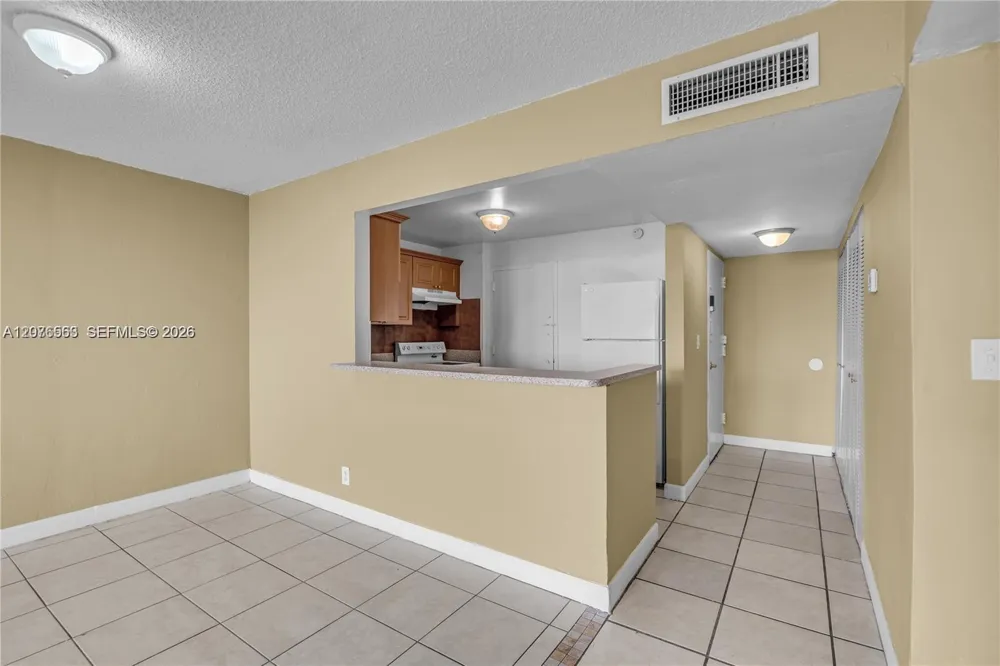 9143 SW 77th Ave #B802 Miami, FL 33156