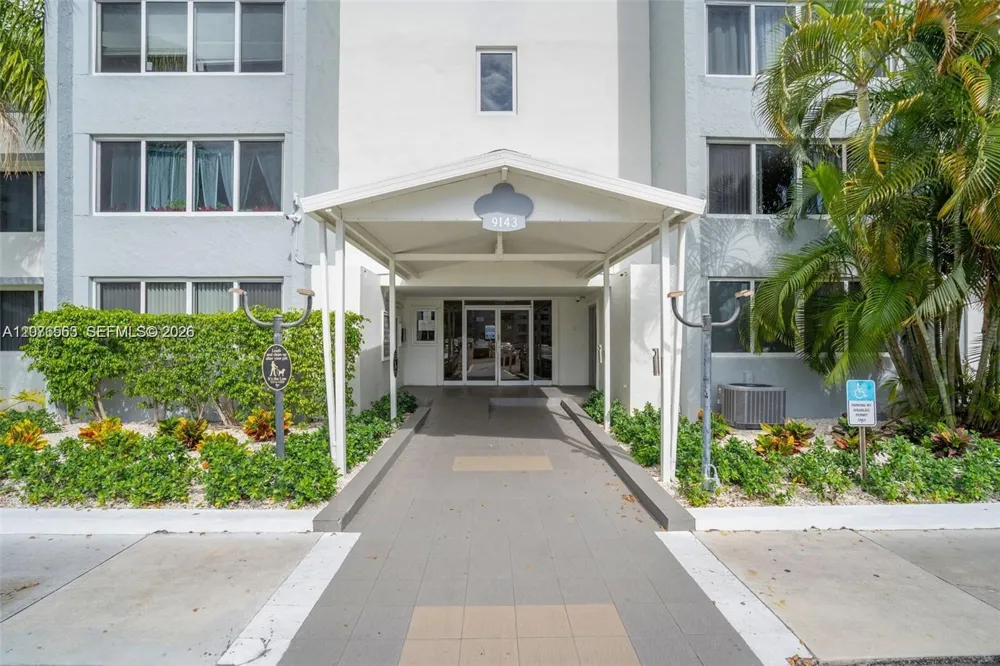 9143 SW 77th Ave #B802 Miami, FL 33156