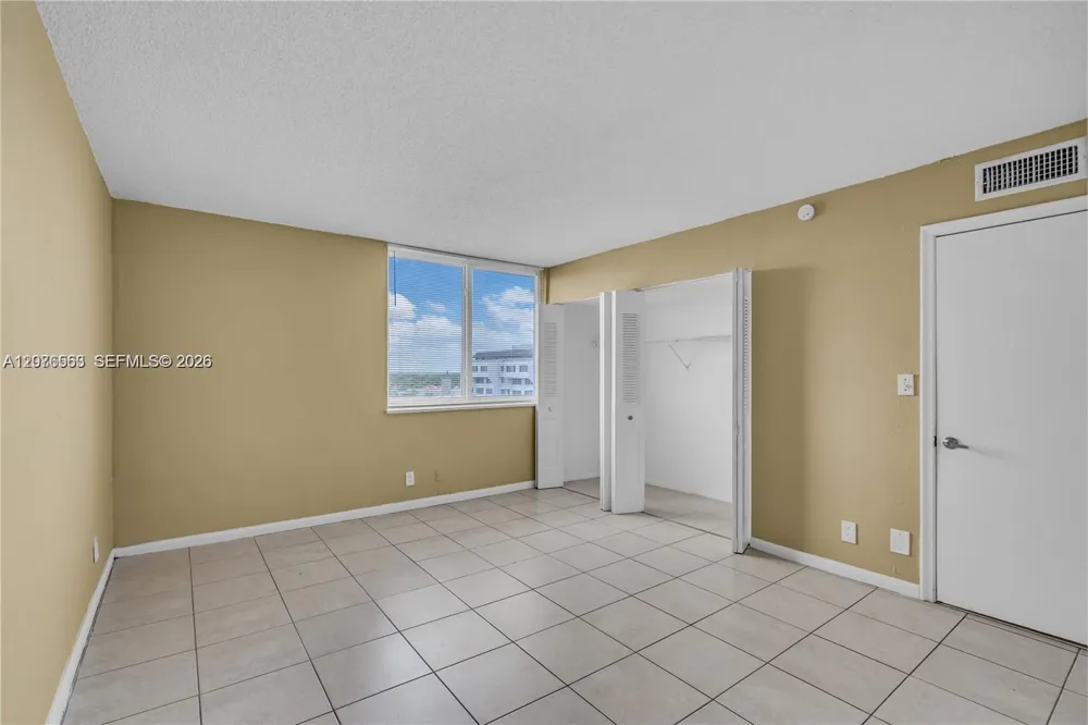 9143 SW 77th Ave #B802 Miami, FL 33156
