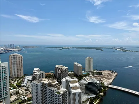 465 Brickell Ave #5605