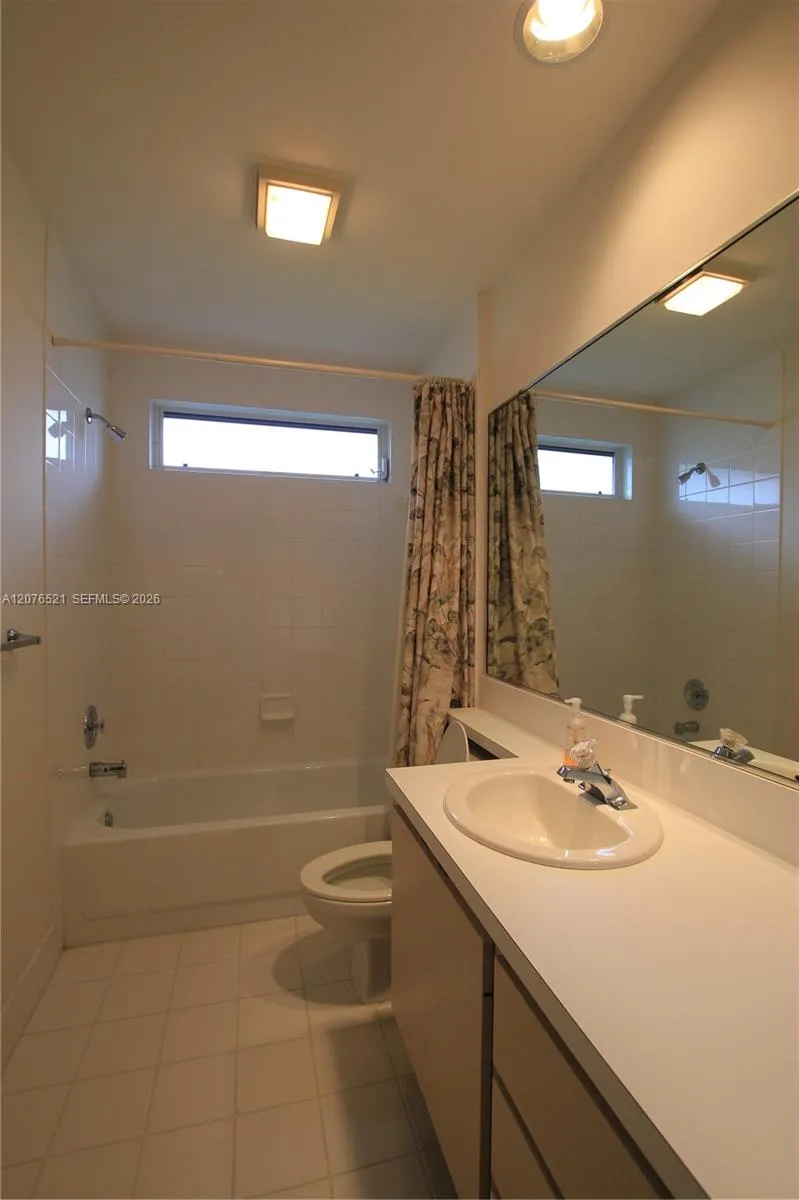 4802 Water Oak Ct Palm Beach Gardens, FL 33410