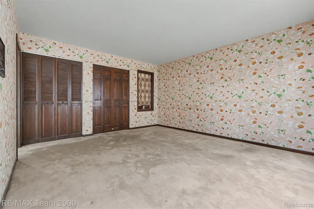 3030 Bloomfield Park Drive West Bloomfield Charter Township, MI 48323