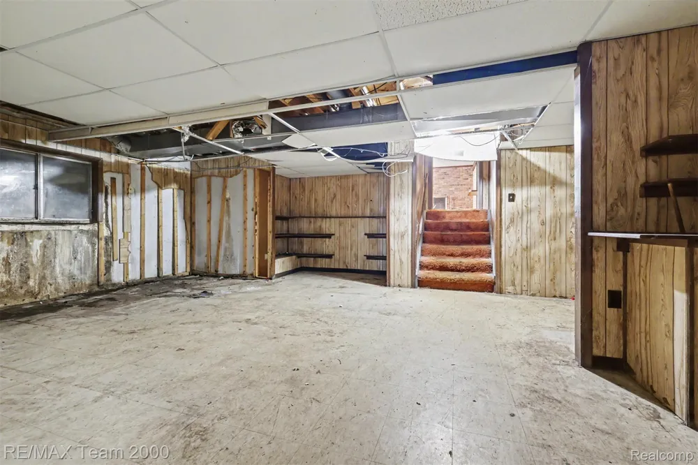 3030 Bloomfield Park Drive West Bloomfield Charter Township, MI 48323
