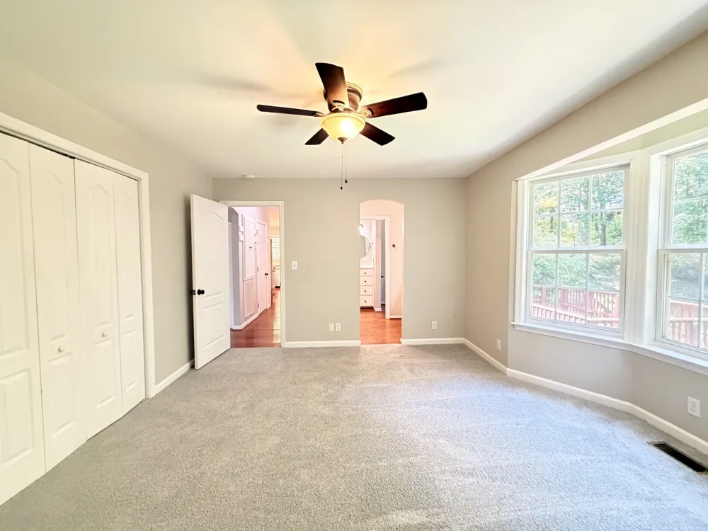 608 Beechtree Ct Burns, TN 37029