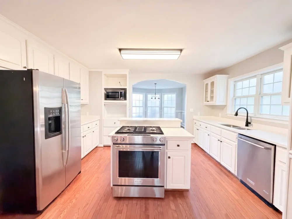 608 Beechtree Ct Burns, TN 37029