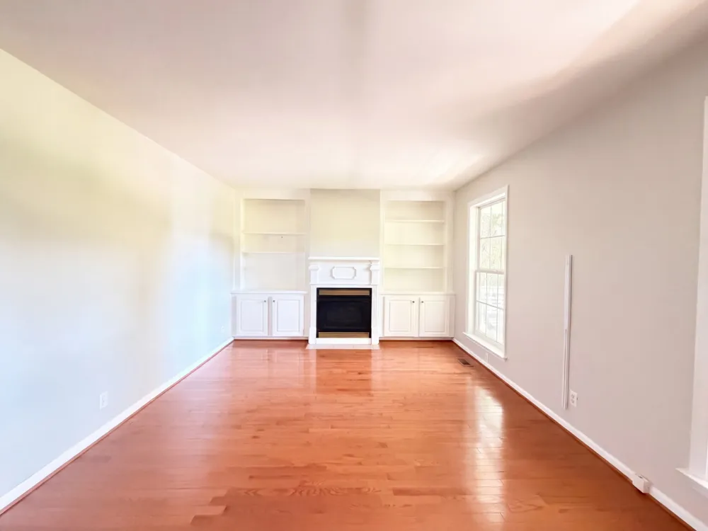 608 Beechtree Ct Burns, TN 37029