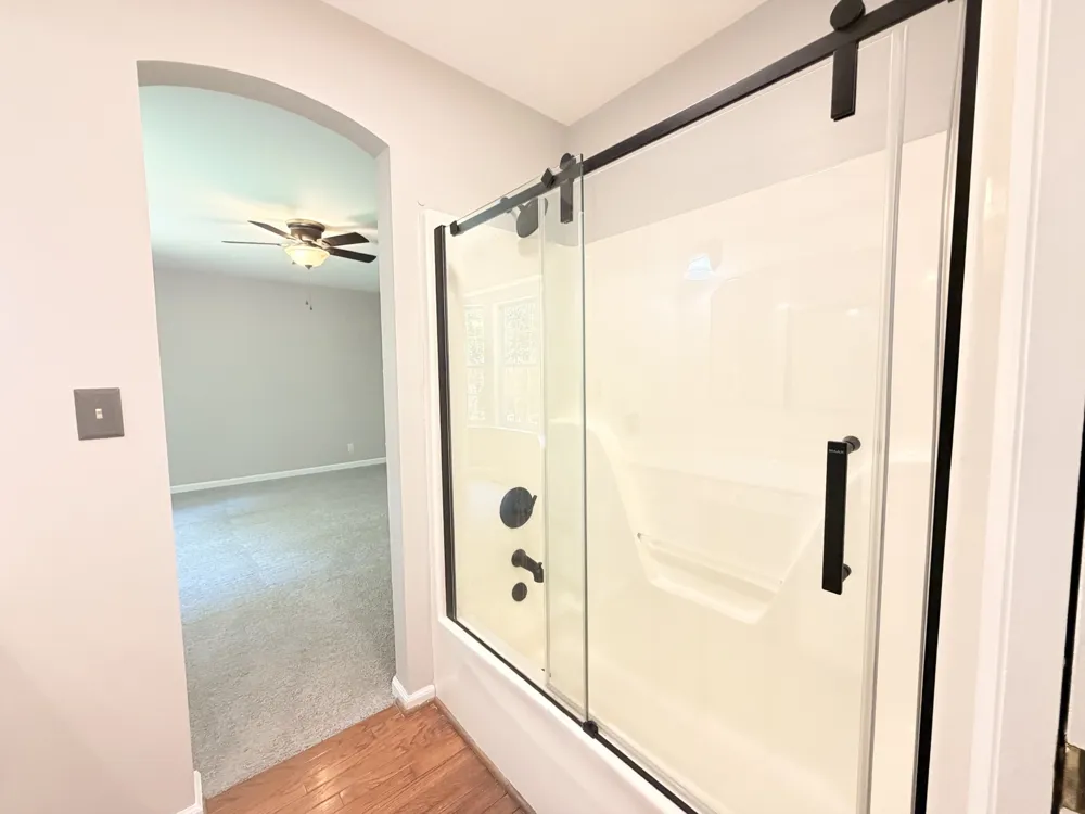 608 Beechtree Ct Burns, TN 37029