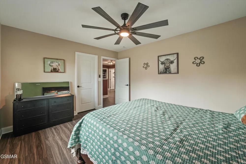 1836 Big Buck Lane Lane Sevierville, TN 37876