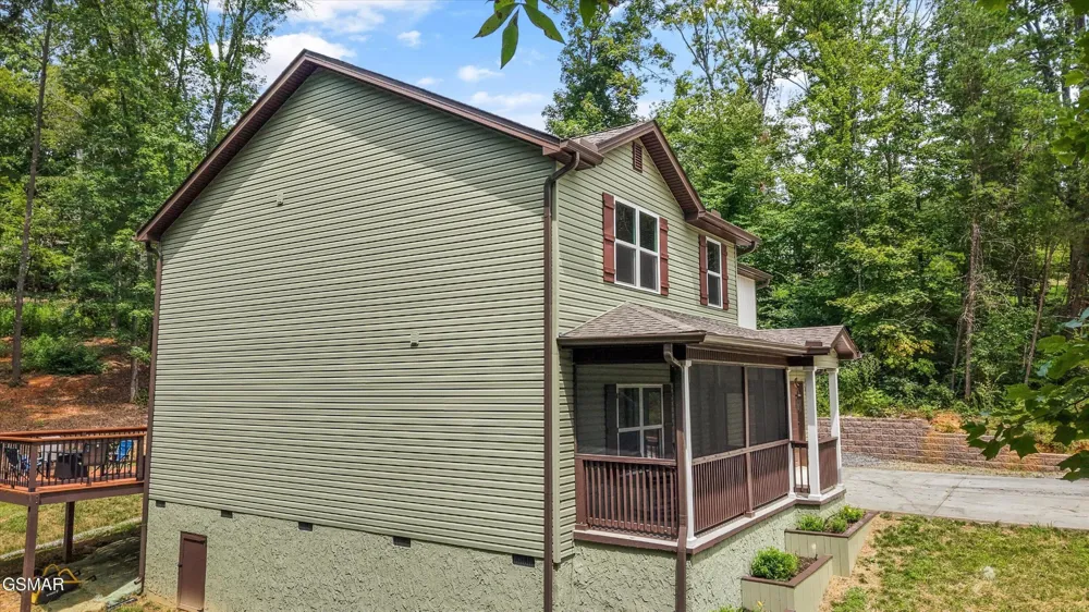 1836 Big Buck Lane Lane Sevierville, TN 37876