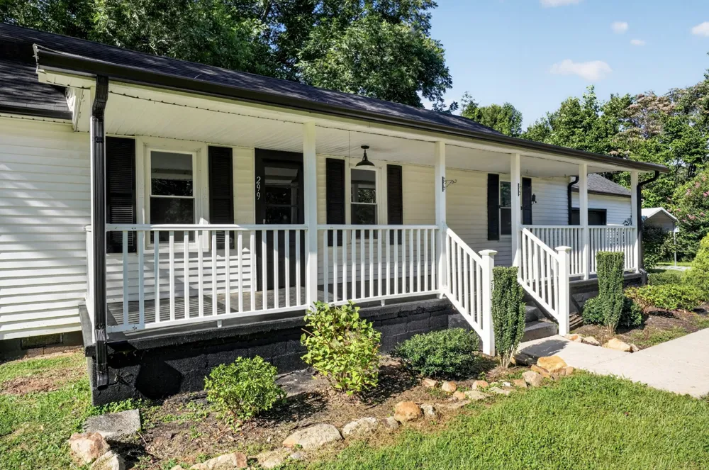 299 W Shellsford Rd McMinnville, TN 37110