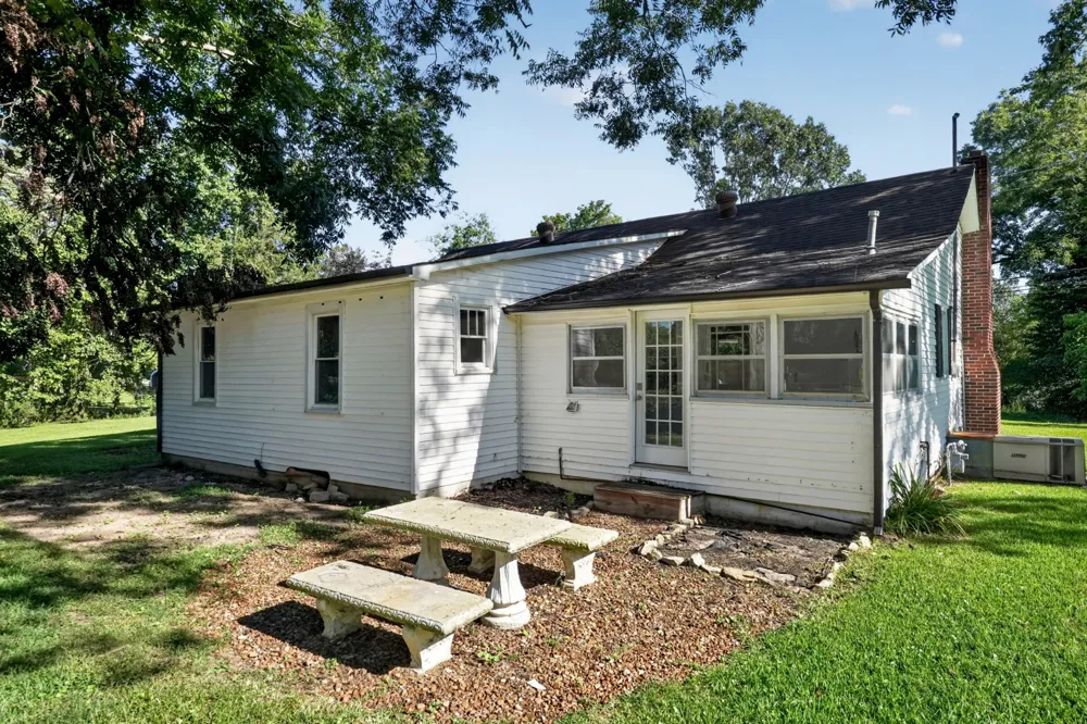 299 W Shellsford Rd McMinnville, TN 37110