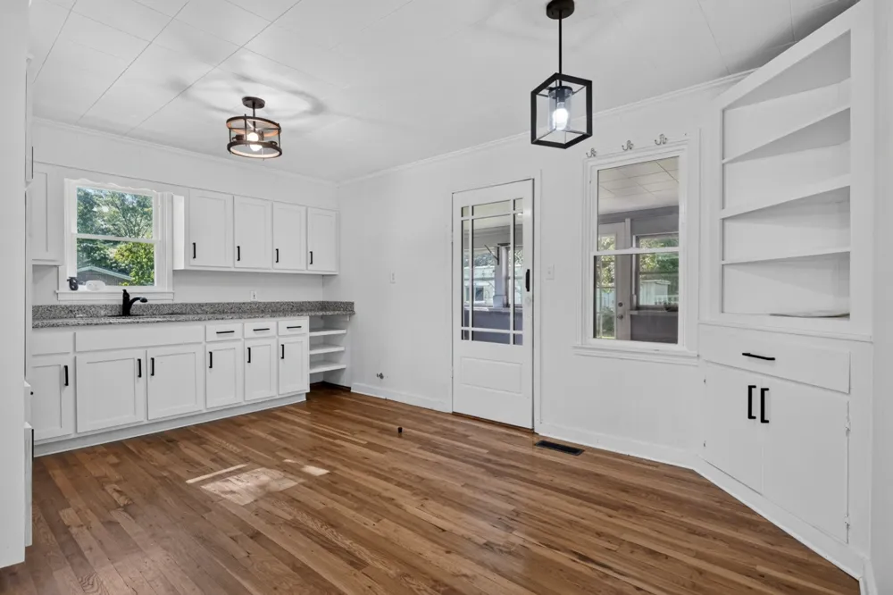 299 W Shellsford Rd McMinnville, TN 37110