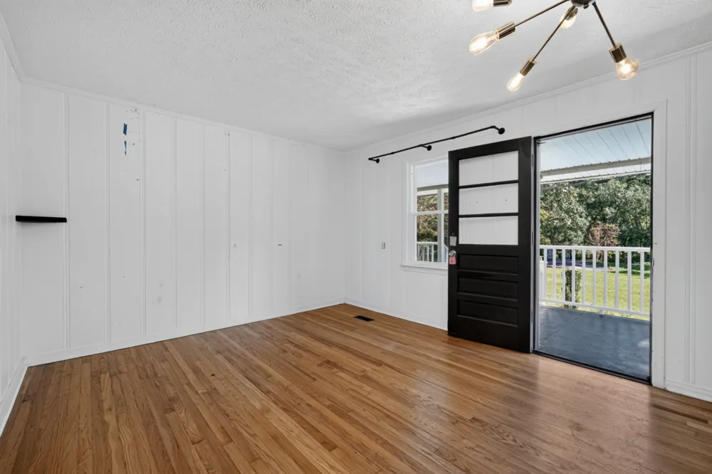 299 W Shellsford Rd McMinnville, TN 37110