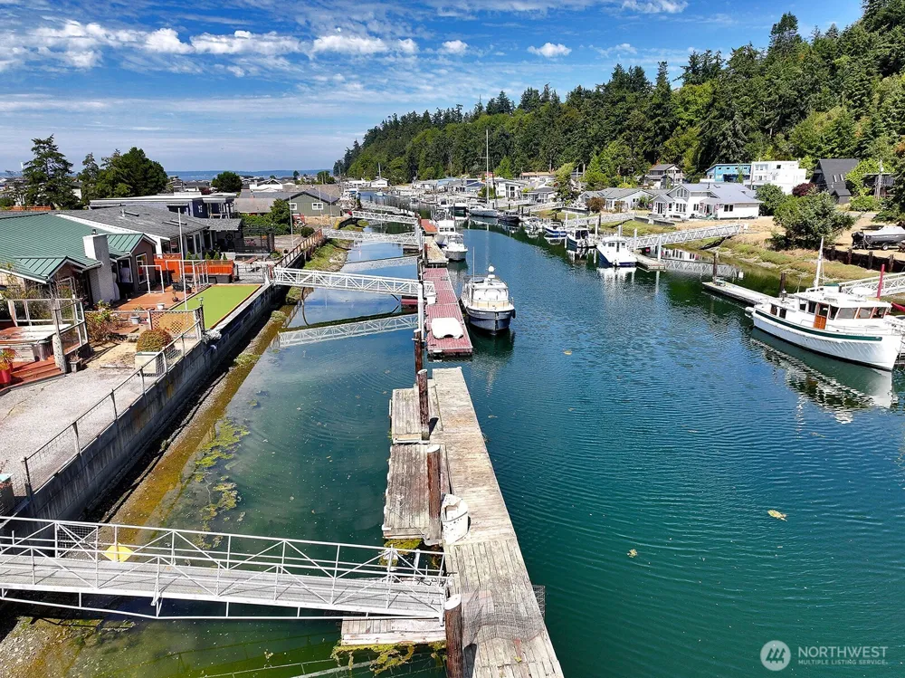 3705 Steelhead Drive Greenbank, WA 98253