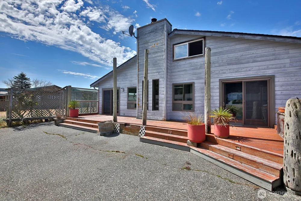 3705 Steelhead Drive Greenbank, WA 98253