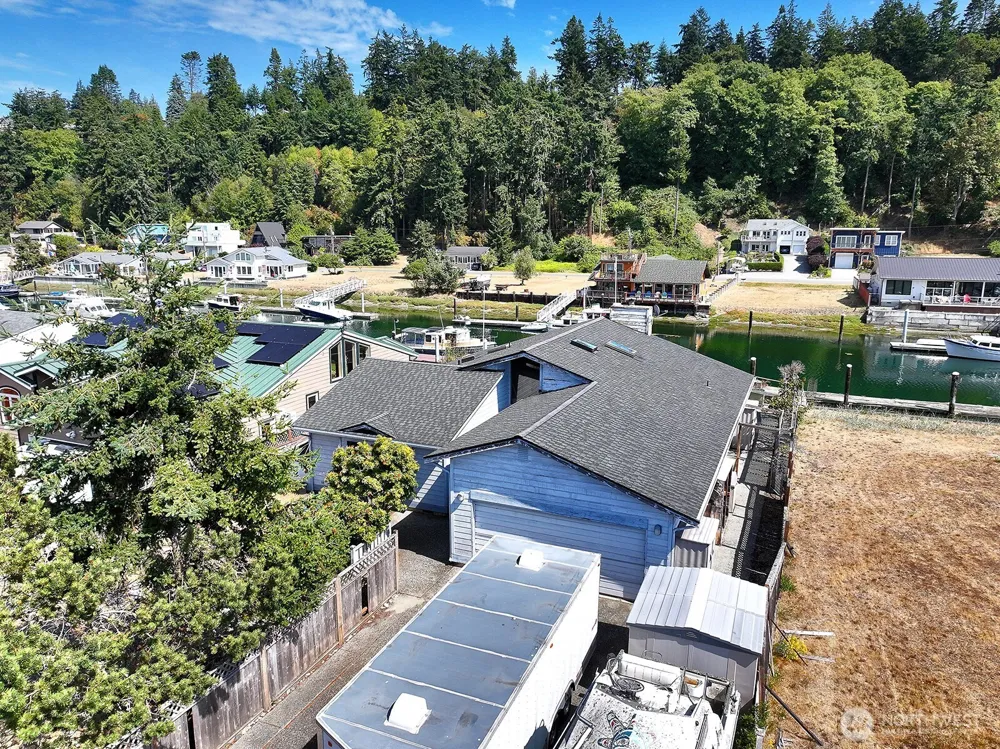 3705 Steelhead Drive Greenbank, WA 98253