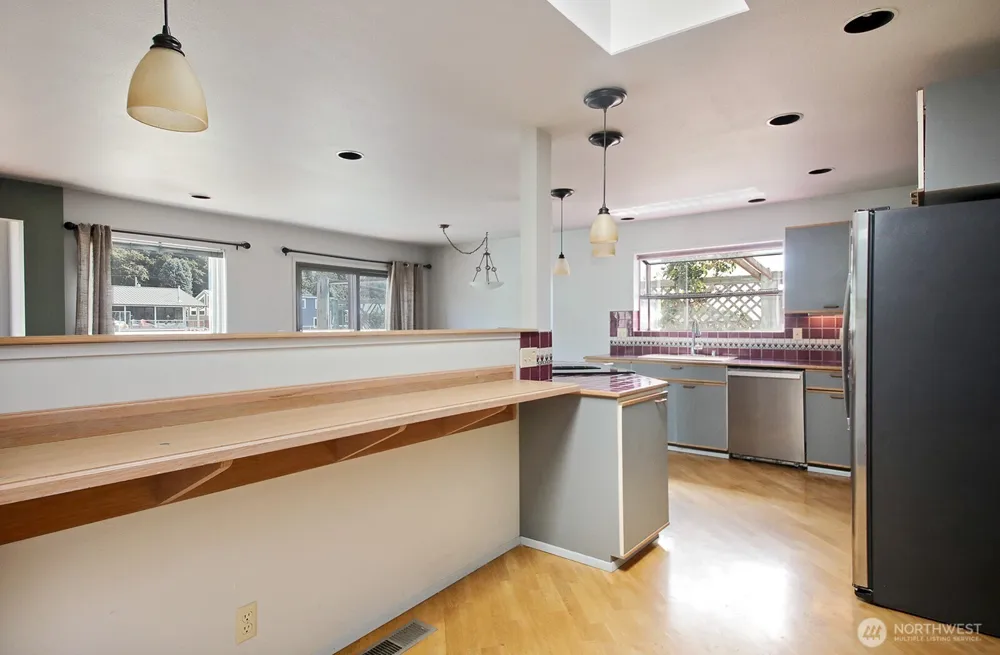 3705 Steelhead Drive Greenbank, WA 98253