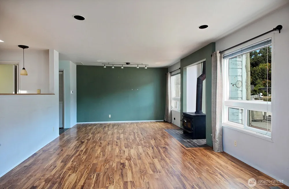 3705 Steelhead Drive Greenbank, WA 98253