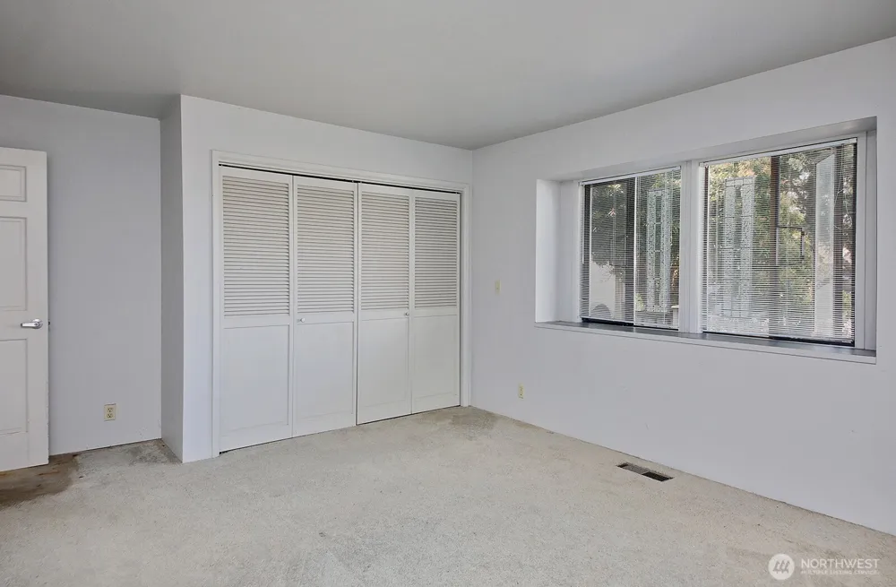 3705 Steelhead Drive Greenbank, WA 98253