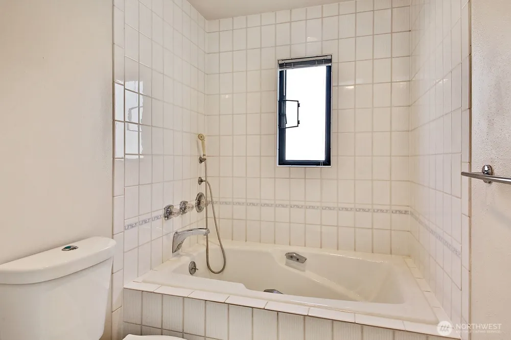 3705 Steelhead Drive Greenbank, WA 98253