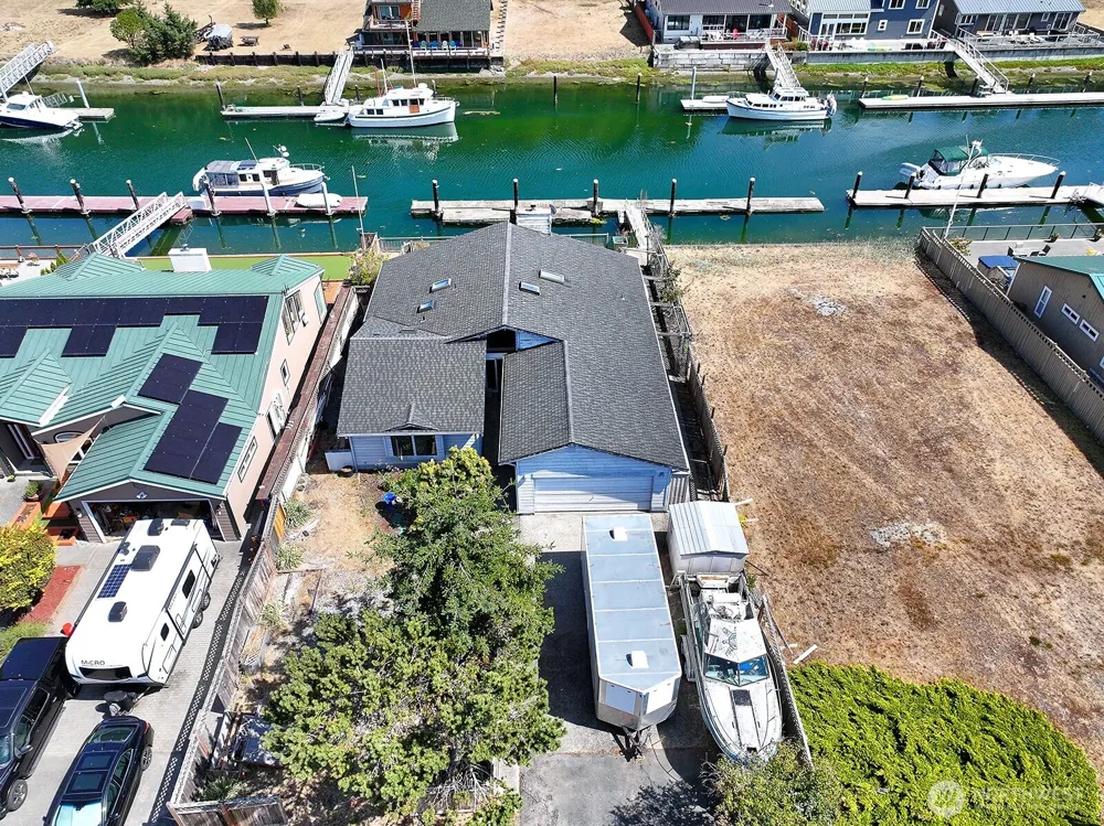 3705 Steelhead Drive Greenbank, WA 98253