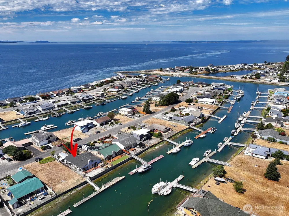 3705 Steelhead Drive Greenbank, WA 98253