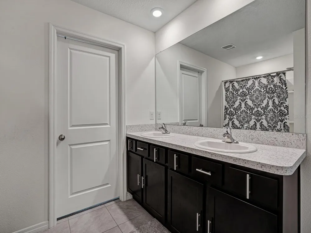 7850 SAIL CLOVER LANE Zephyrhills, FL 33540