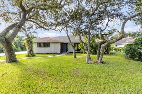 530 CLUB HOUSE BOULEVARD