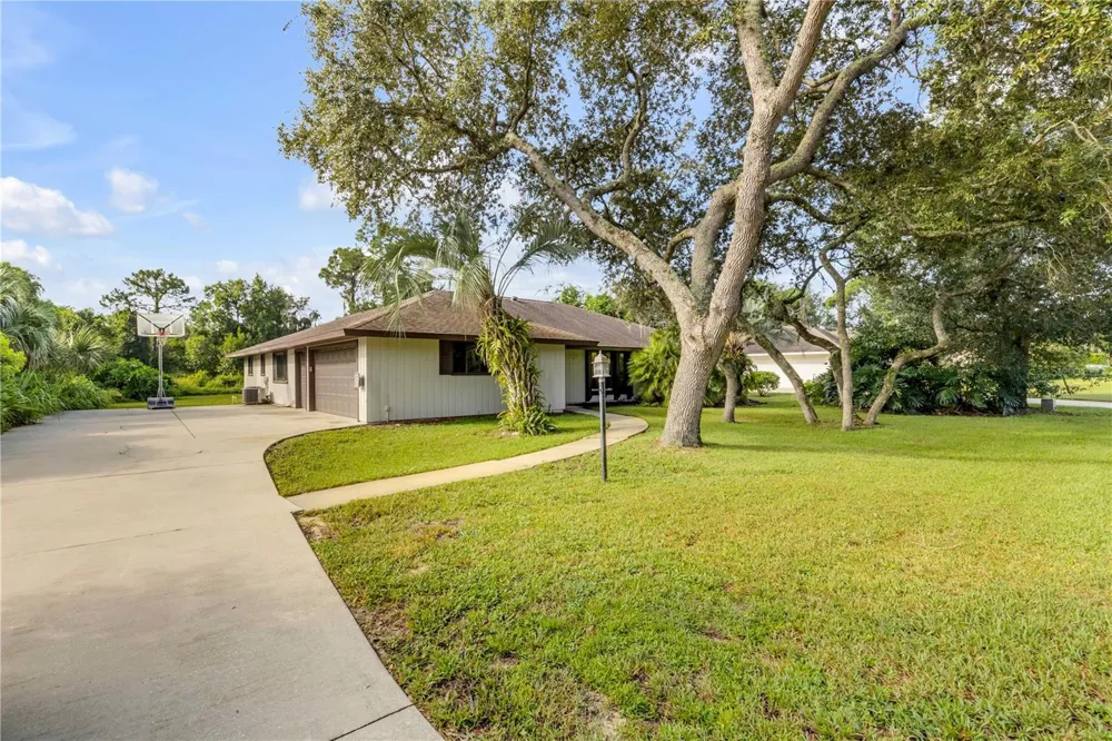 530 CLUB HOUSE BOULEVARD New Smyrna Beach, FL 32168