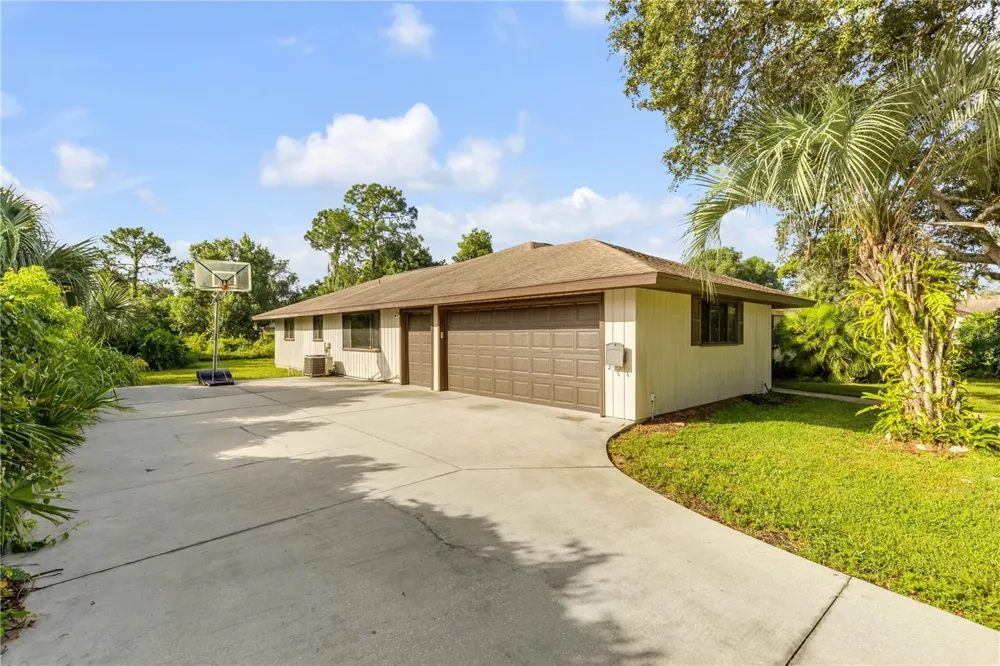 530 CLUB HOUSE BOULEVARD New Smyrna Beach, FL 32168