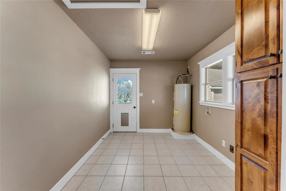 808 Water Street Burnet, TX 78611