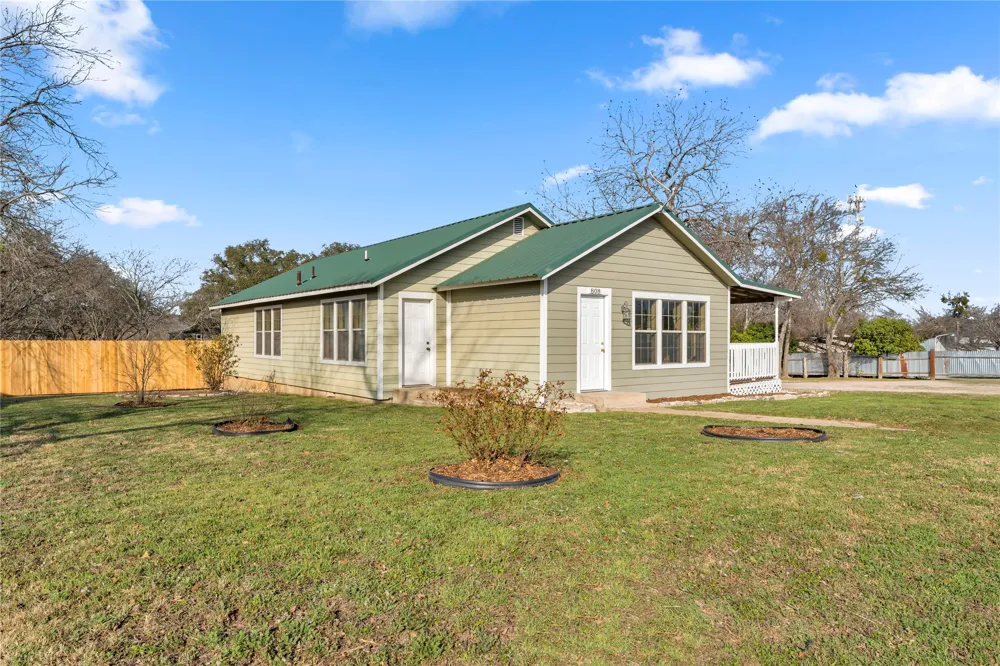 808 Water Street Burnet, TX 78611