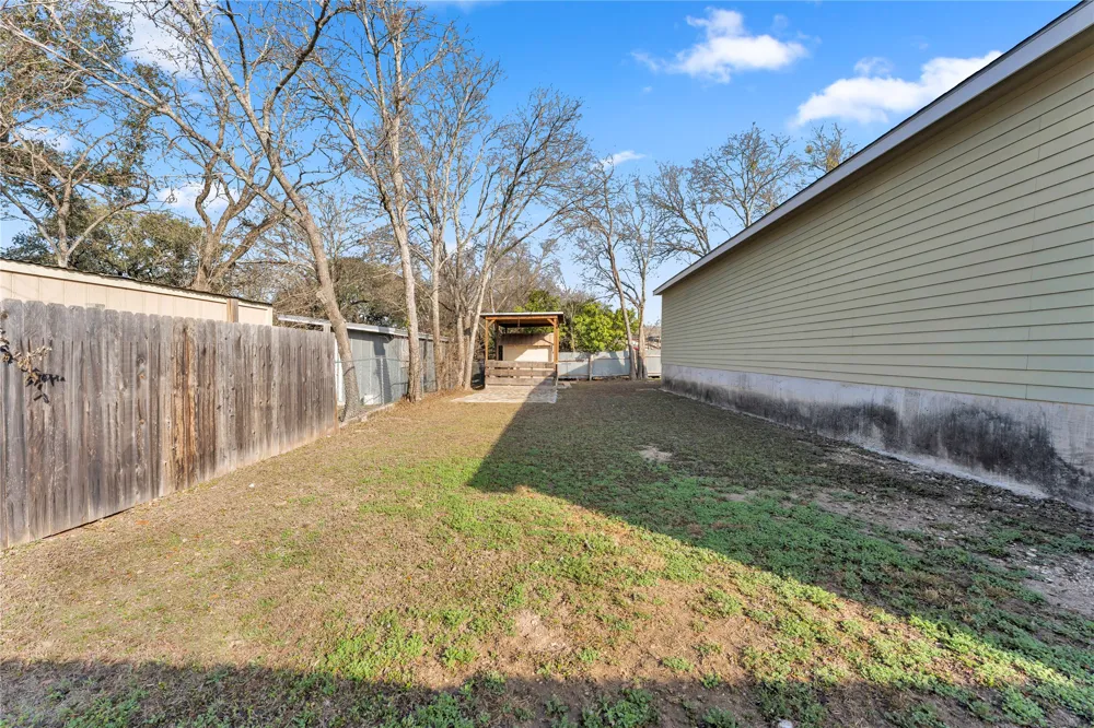 808 Water Street Burnet, TX 78611
