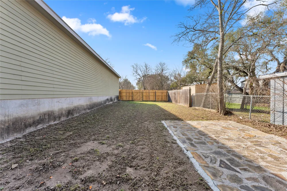 808 Water Street Burnet, TX 78611