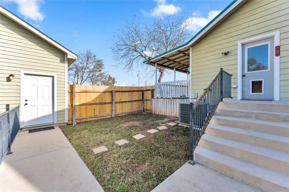 808 Water Street Burnet, TX 78611