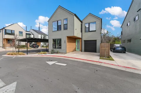2211 E M Franklin Avenue #22