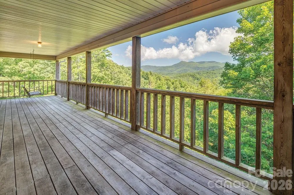 94 Marcellina Drive Fairview, NC 28730
