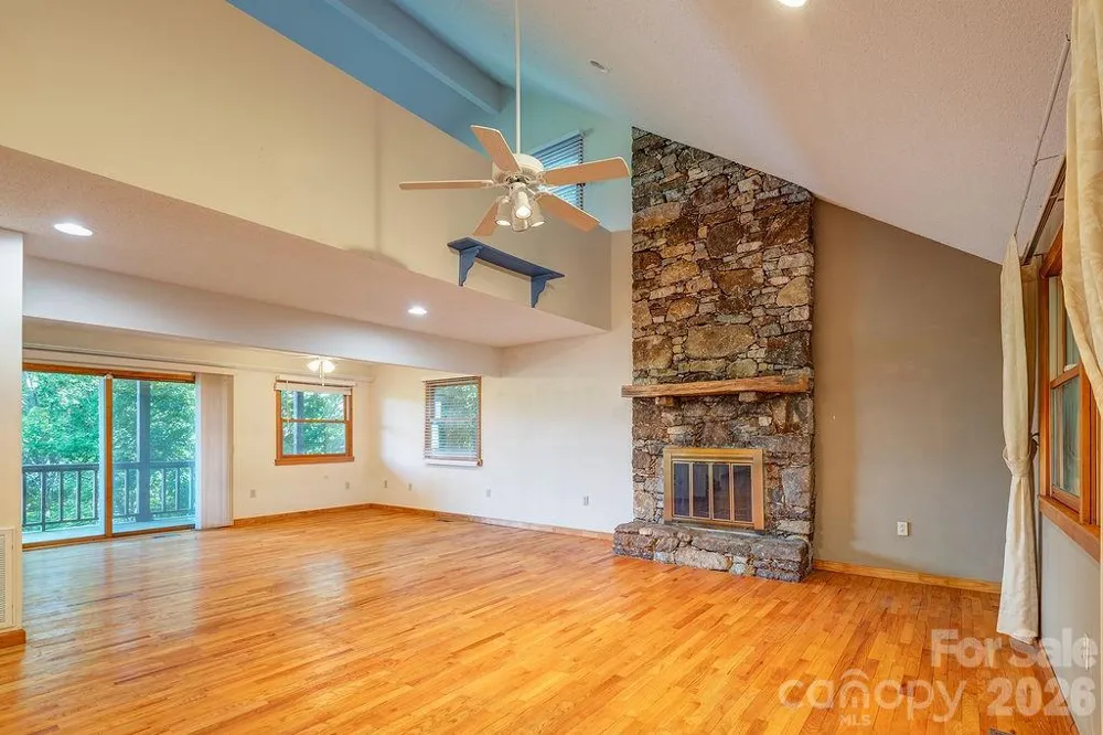 94 Marcellina Drive Fairview, NC 28730