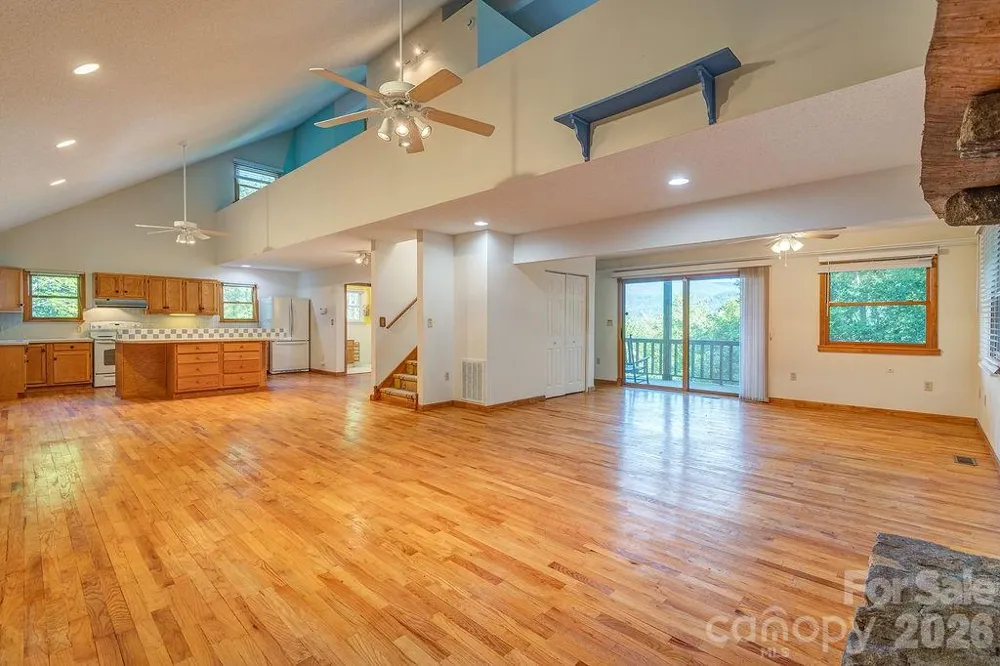 94 Marcellina Drive Fairview, NC 28730