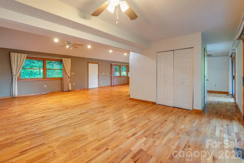 94 Marcellina Drive Fairview, NC 28730