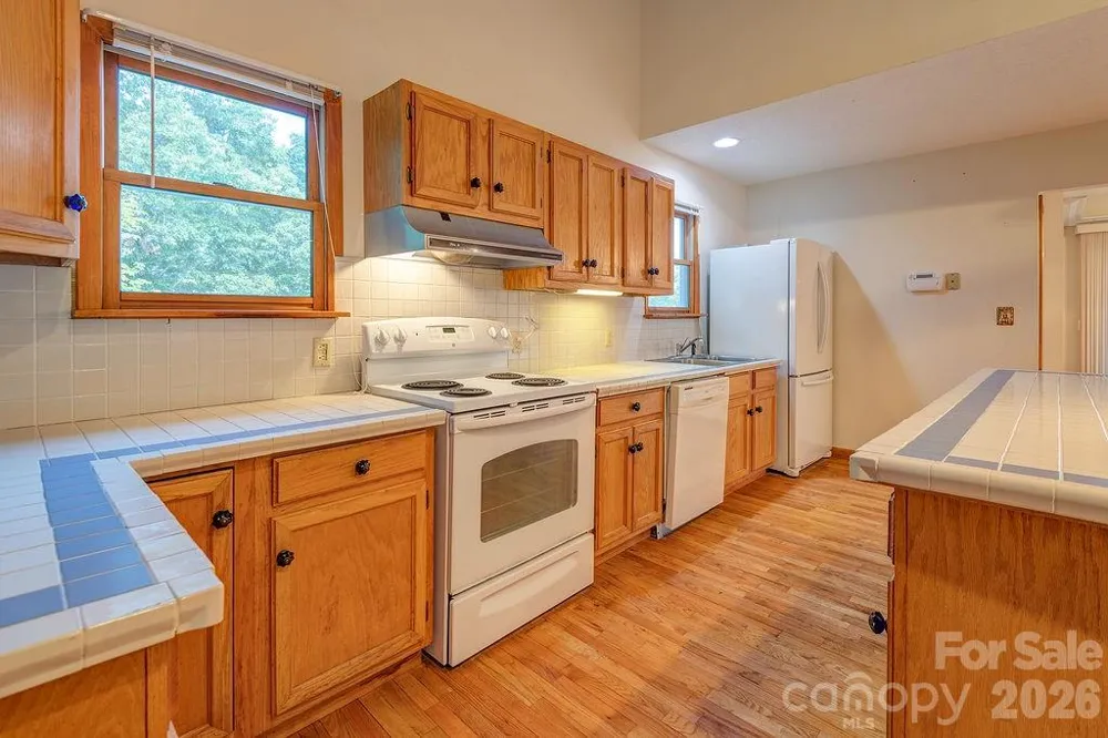94 Marcellina Drive Fairview, NC 28730