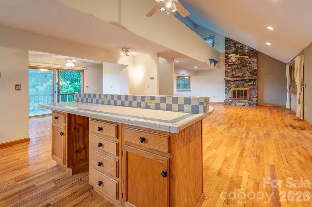 94 Marcellina Drive Fairview, NC 28730