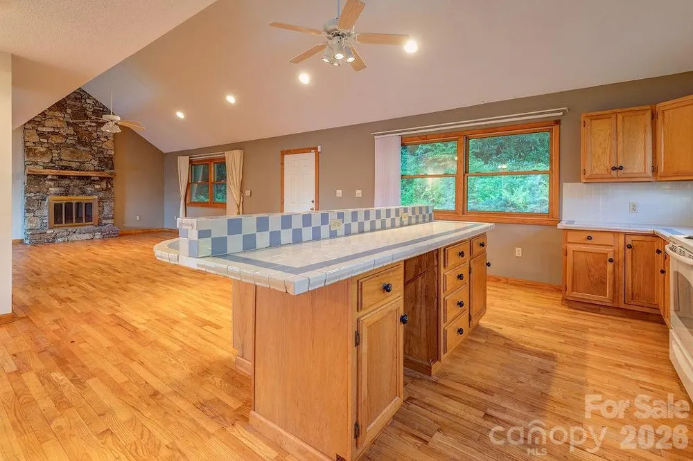 94 Marcellina Drive Fairview, NC 28730