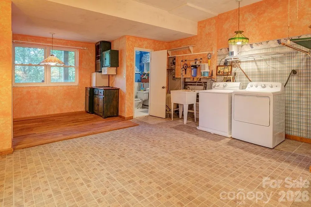 94 Marcellina Drive Fairview, NC 28730